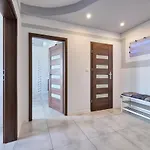 Lux Apartment Center
